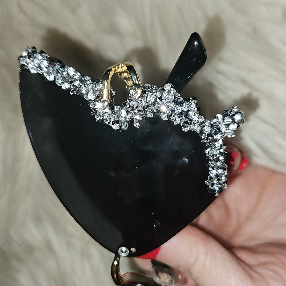 Y2K Butterfly Rhinestone Sunglasses - Black Diamond - Picture 3 of 7